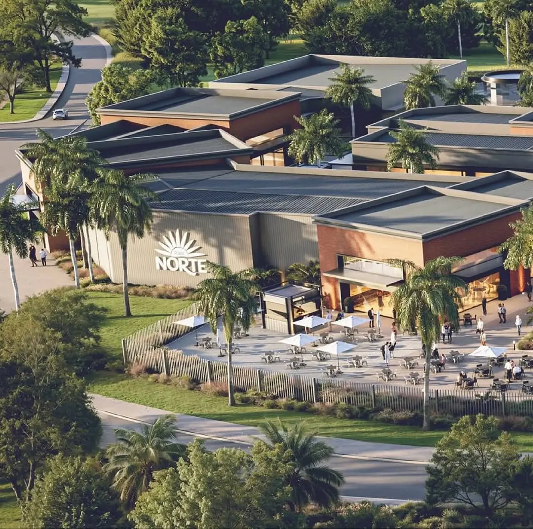 Proyecto de instalacion de sistema de audio para @plazanorte.py con sistema de control Dynamic Music Distribution de @powersoft.audio @jbl_pro @weareoptimalaudio